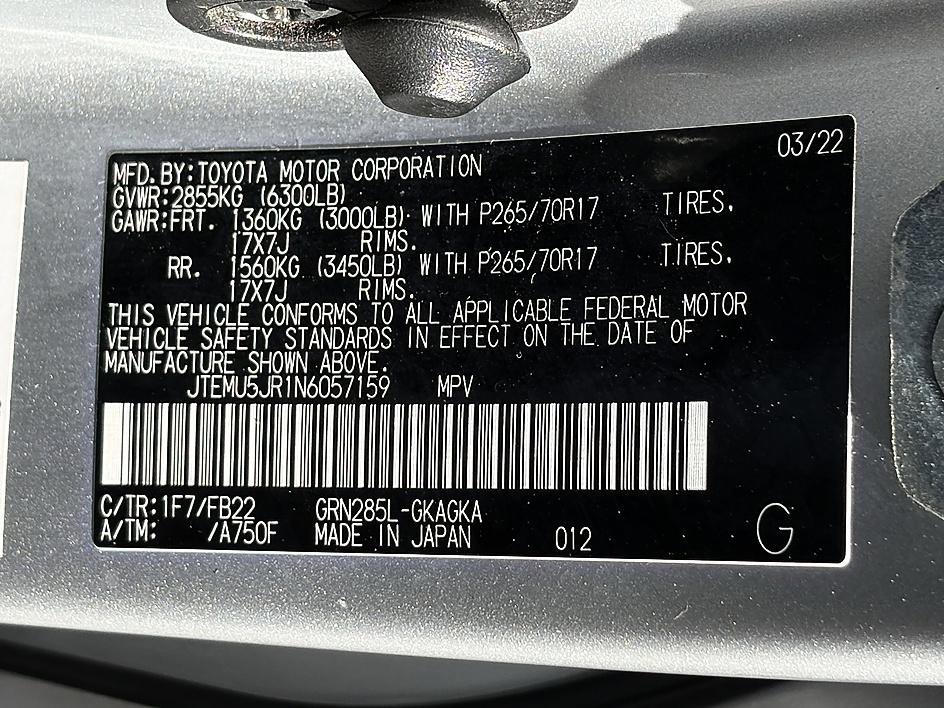 Used 2022 Toyota 4Runner SR5 AWD/4WD image 25