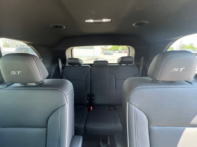 Used 2025 Buick Enclave Sport Touring w/ Trailering Package, 5000 lbs. AWD/4WD image 22