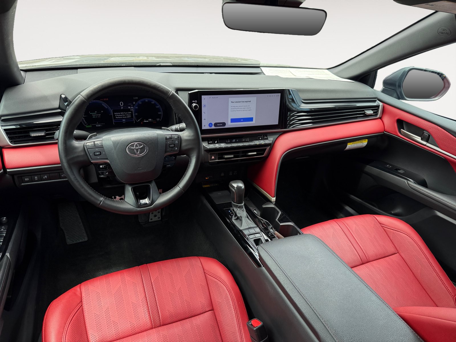 Used 2025 Toyota Camry XSE FWD image 15