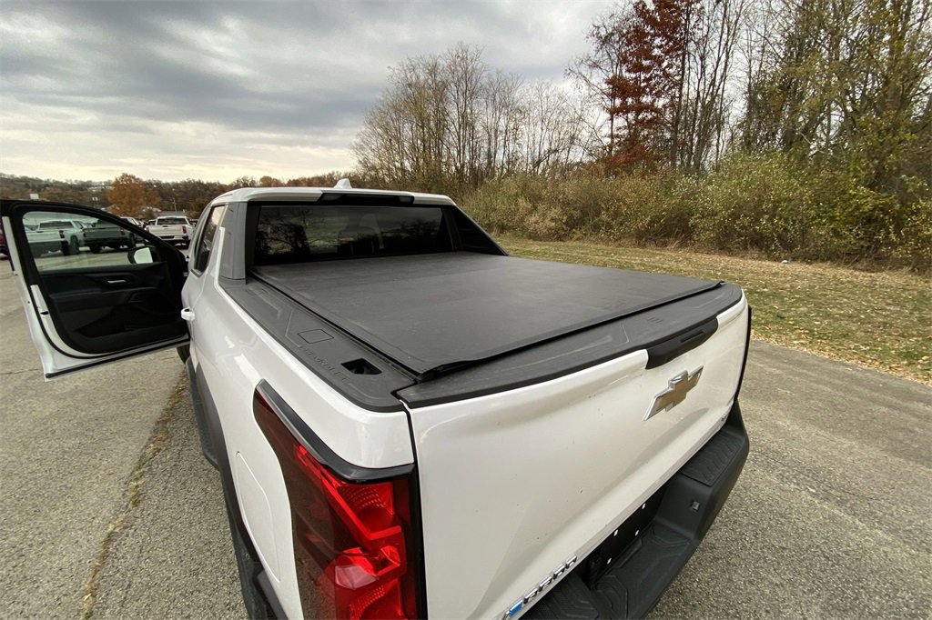 New 2024 Chevrolet Silverado EV W/T image 40