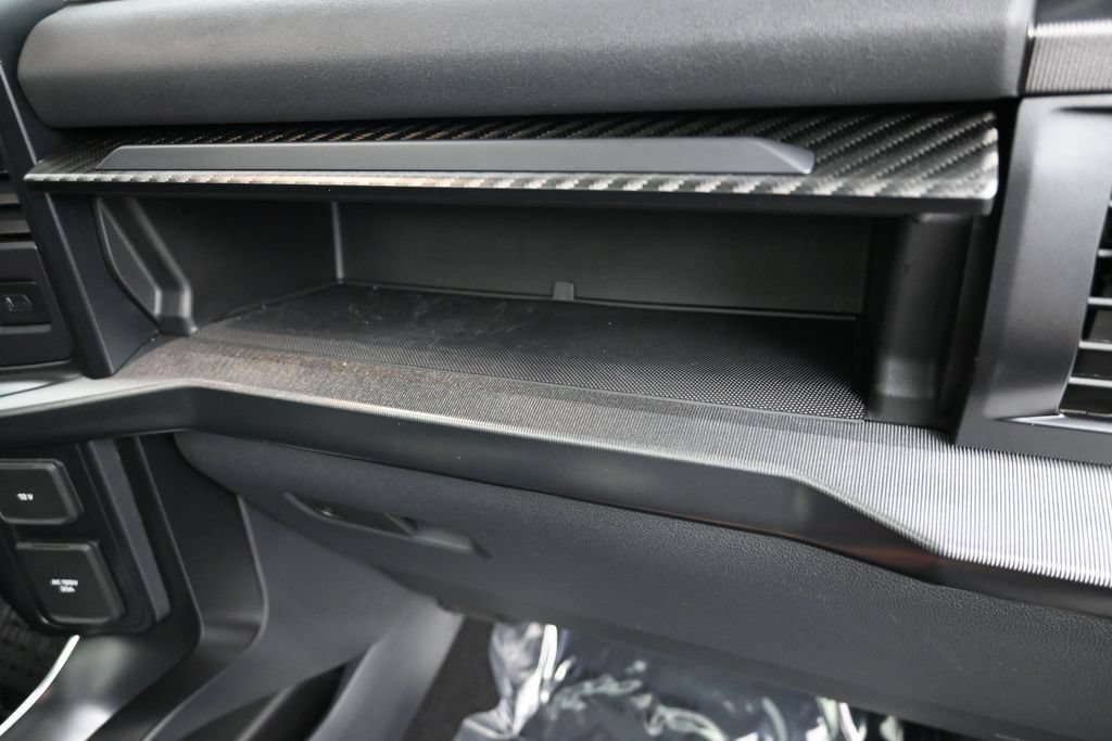 Used 2025 Ford F150 Raptor AWD/4WD image 38