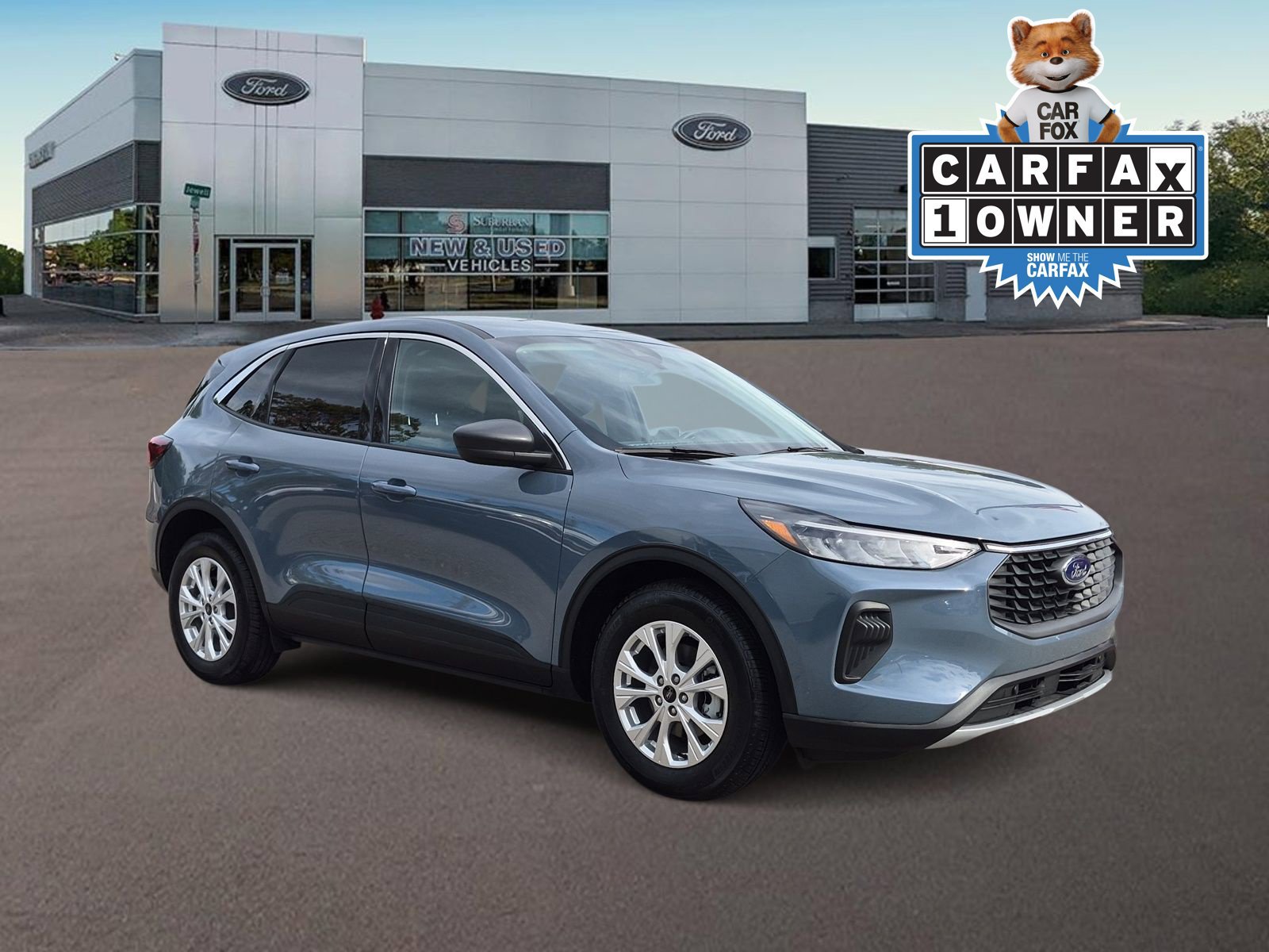 Used 2023 Ford Escape Active w/ Cold Weather Package FWD image 2