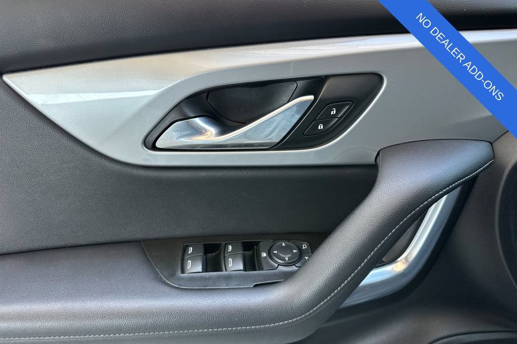 Used 2020 Chevrolet Blazer LT FWD image 11