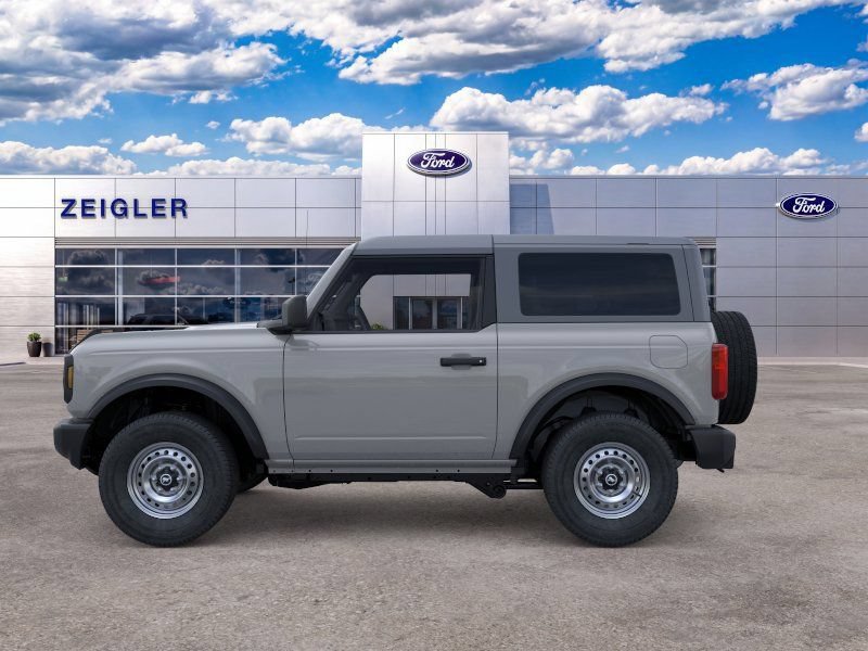 New 2026 Ford Bronco 2-Door AWD/4WD image 3
