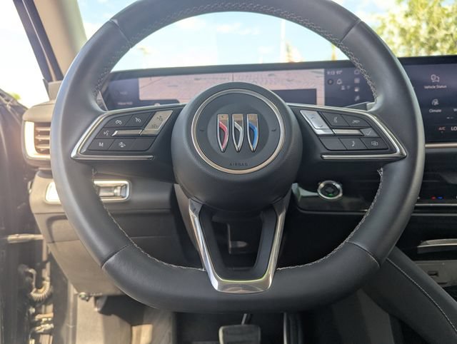 Used 2025 Buick Envision Sport Touring AWD/4WD image 32