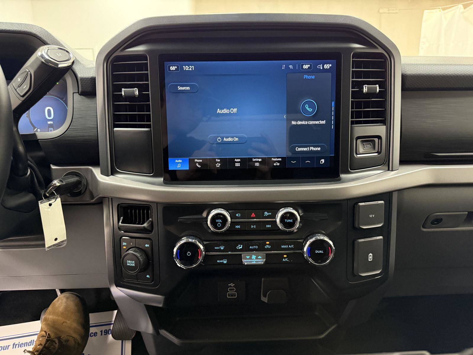 Used 2025 Ford F150 XLT w/ Equipment Group 301A Standard AWD/4WD image 16