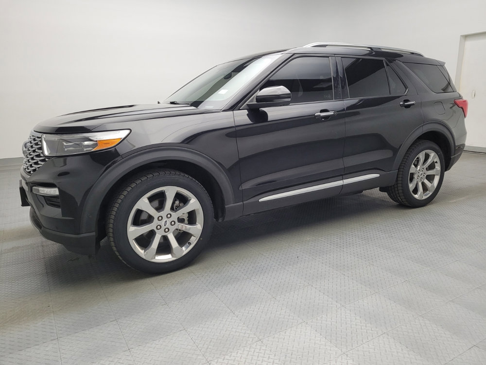 Used 2020 Ford Explorer Platinum w/ Premium Technology Package image 2