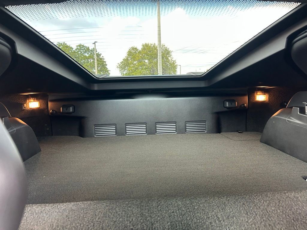 Used 2018 Chevrolet Corvette Stingray Coupe w/ 1LT image 64