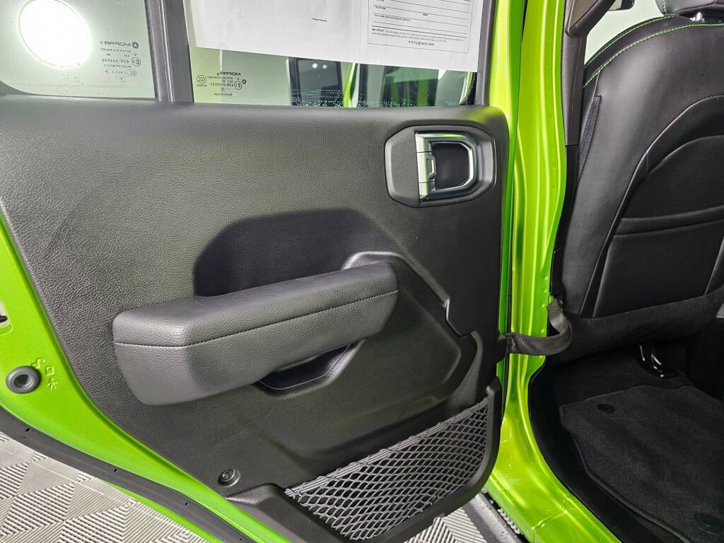 Used 2025 Jeep Gladiator Sport image 31