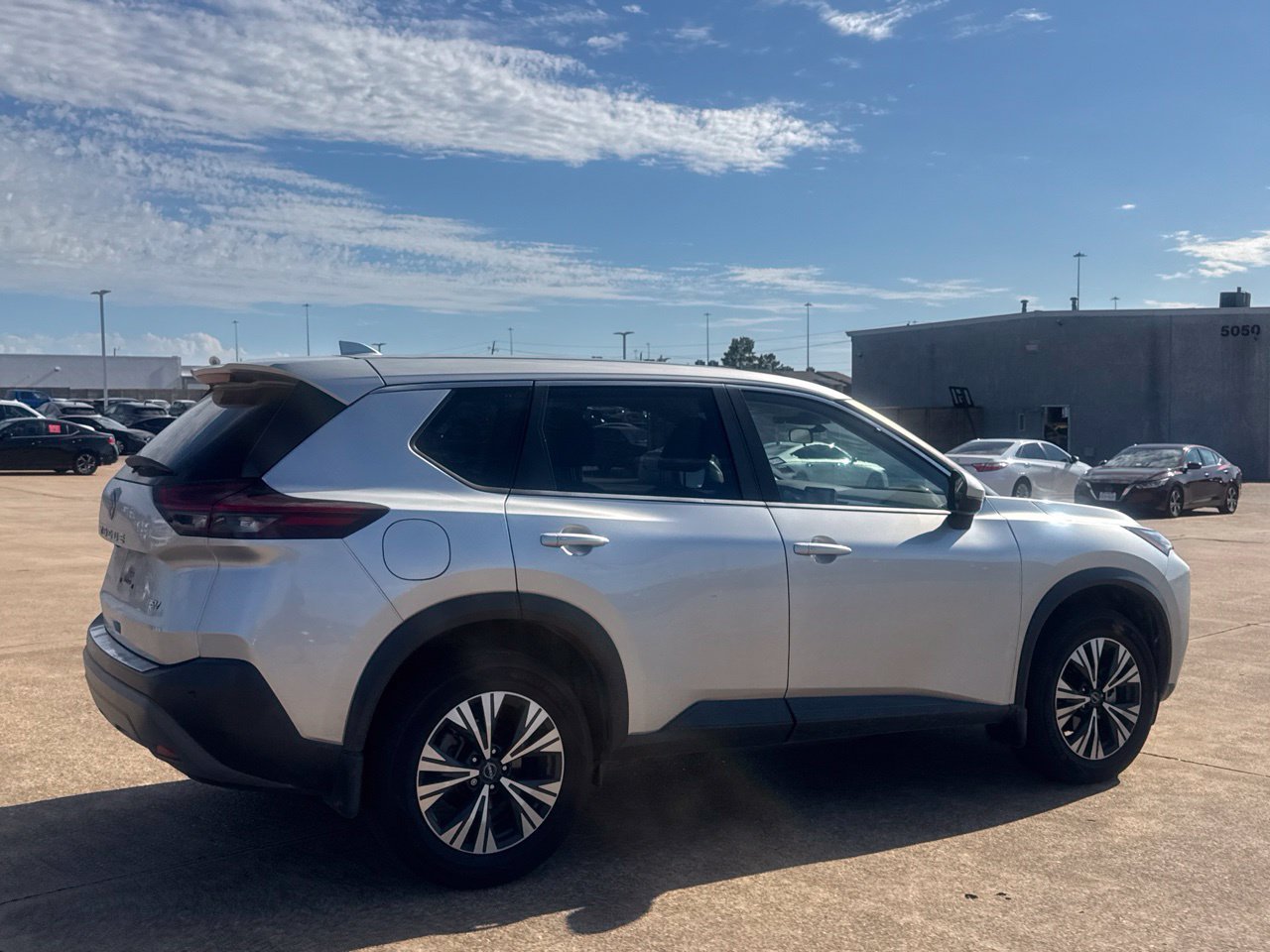 Certified 2023 Nissan Rogue SV FWD image 29