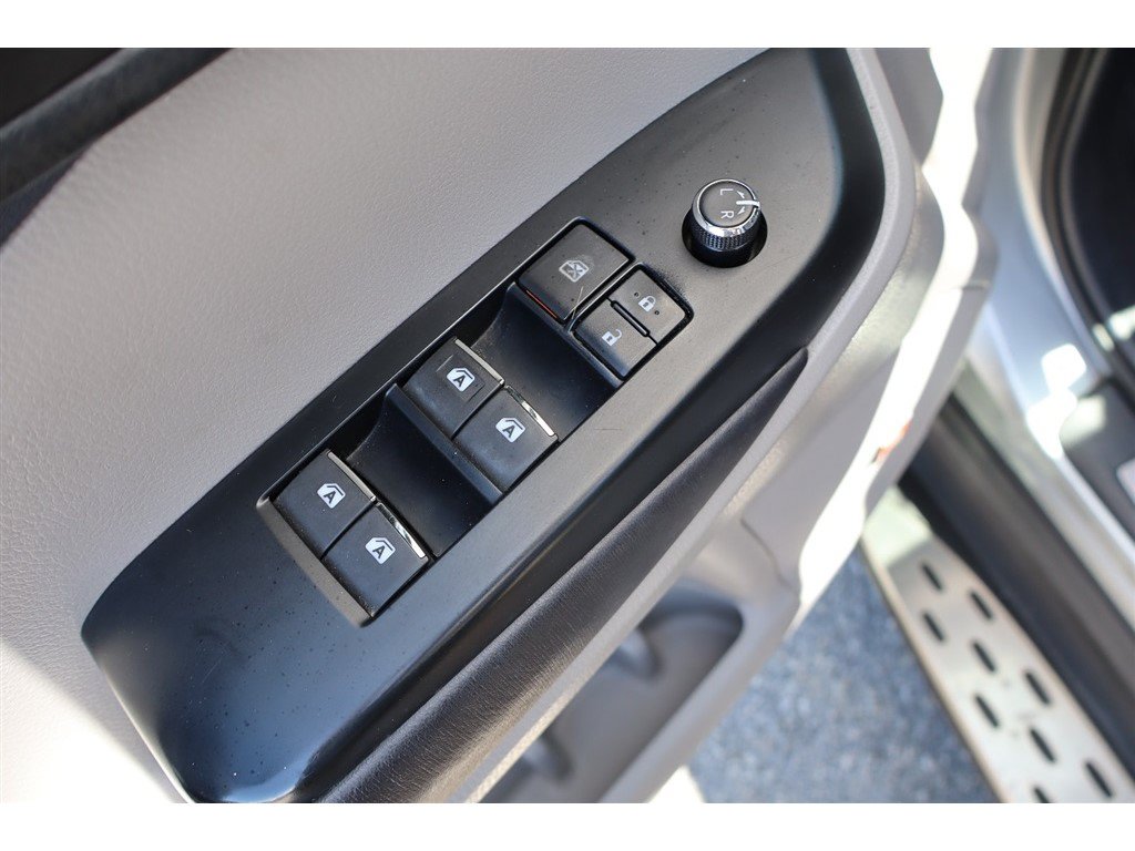Used 2017 Toyota Highlander FWD V6 image 27