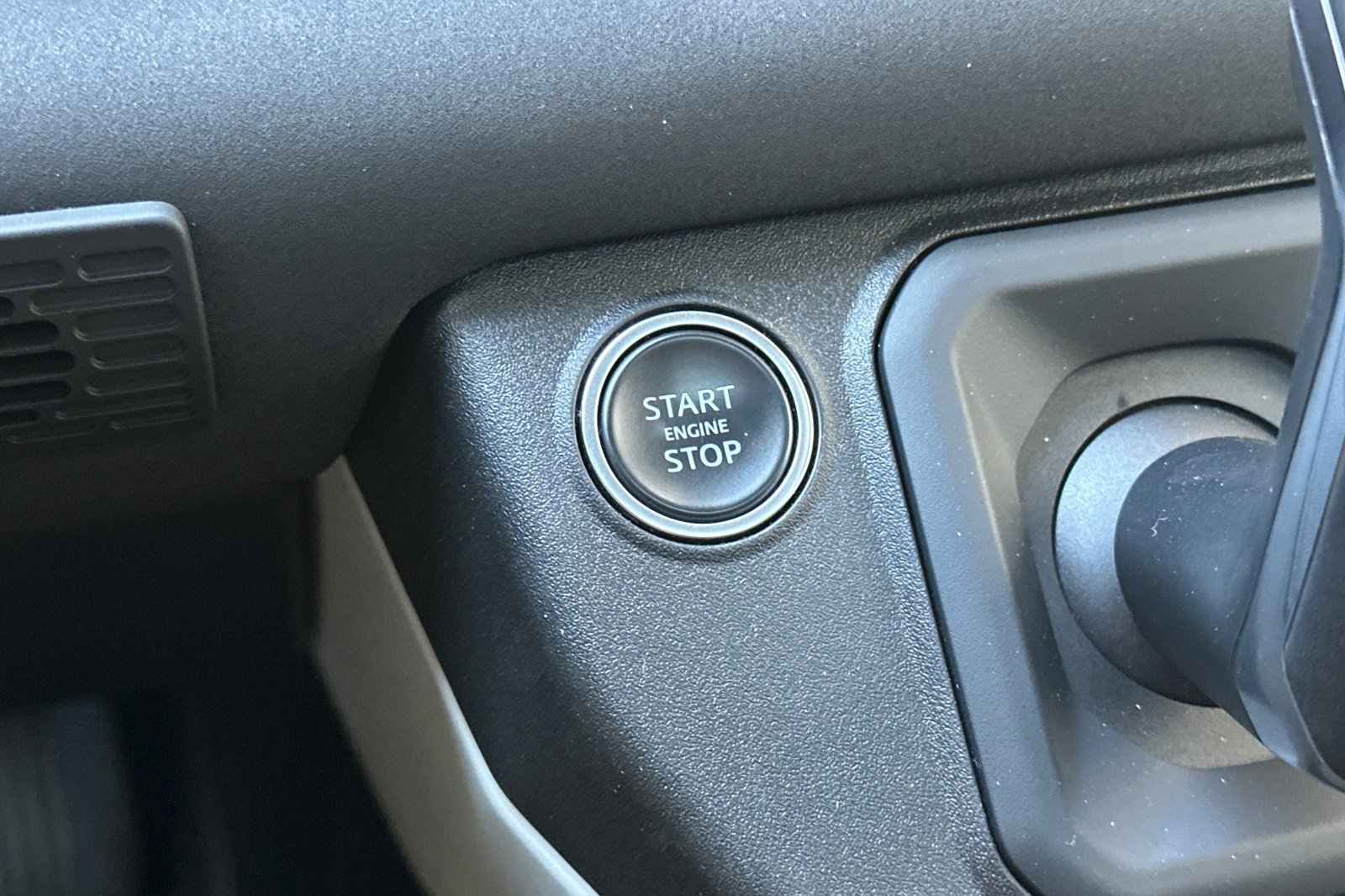 Used 2022 Land Rover Defender 110 Trophy Edition image 27