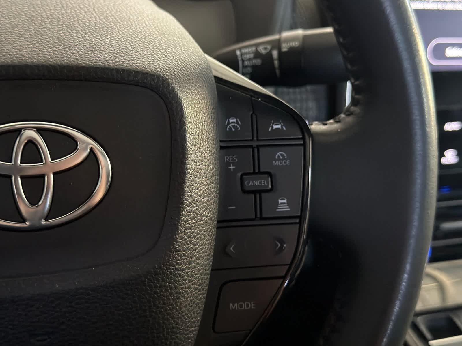 Used 2023 Toyota bZ4X FWD image 26
