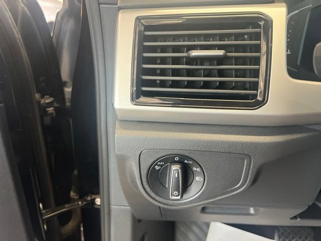 Used 2023 Volkswagen Atlas Cross Sport SE FWD image 12