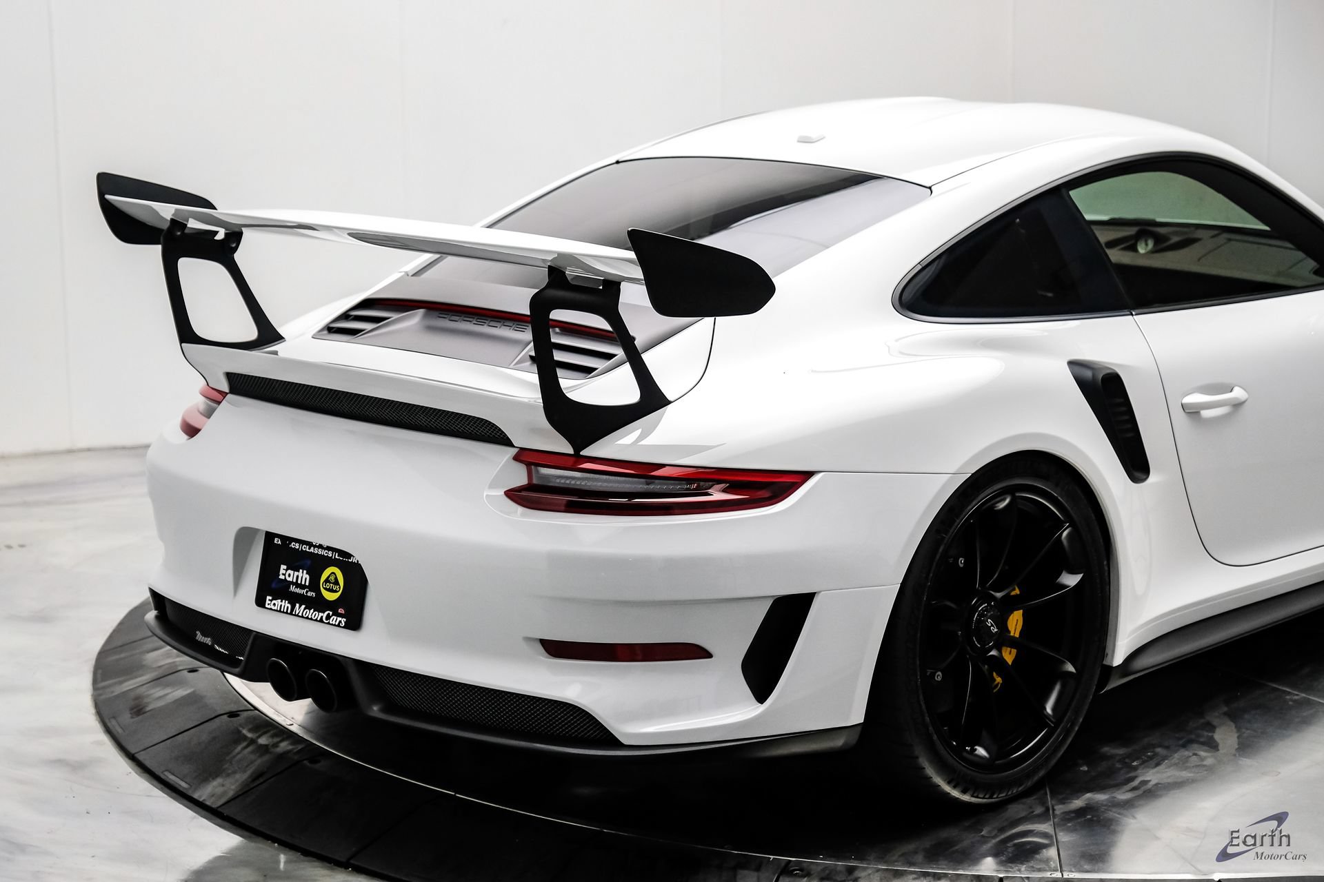 Used 2019 Porsche 911 GT3 RS RWD image 23