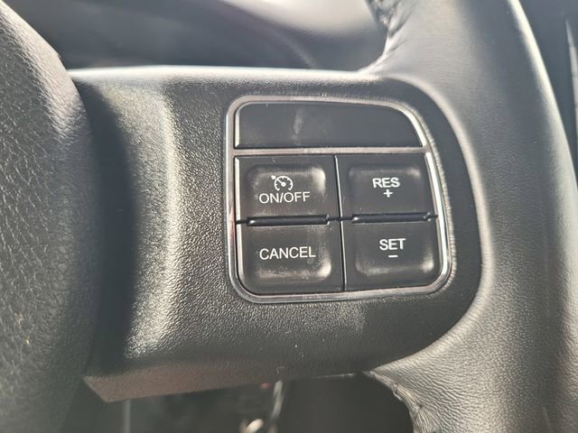 Used 2017 Jeep Wrangler Unlimited Rubicon w/ Connectivity Group AWD/4WD image 26