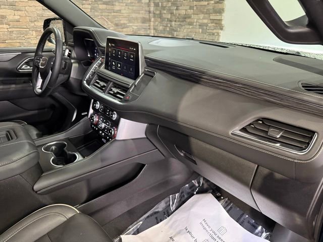 Used 2023 GMC Yukon SLT w/ SLT Luxury Package AWD/4WD image 29