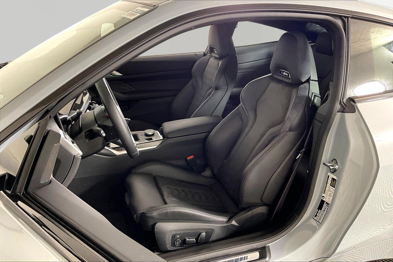 Used 2025 BMW M4 Coupe w/ Executive Package RWD image 24
