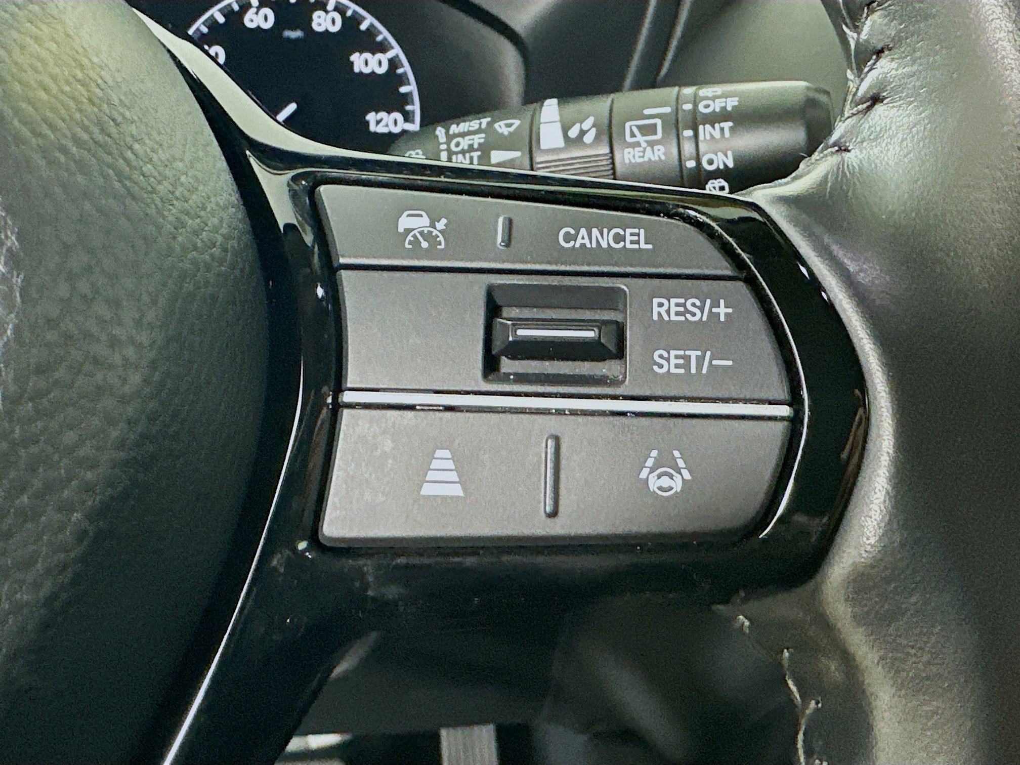 Used 2024 Honda HR-V EX-L image 14