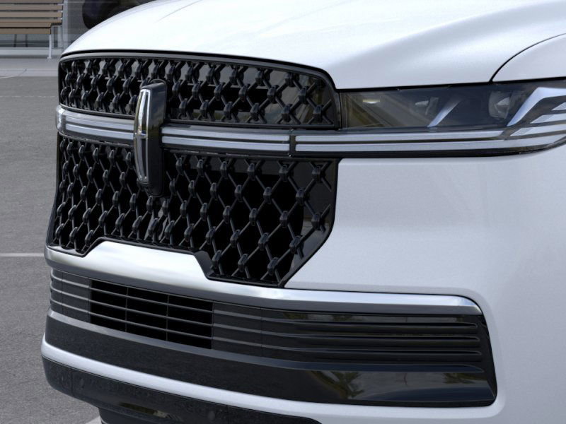 New 2025 Lincoln Navigator L Reserve w/ Jet Appearance Package image 39