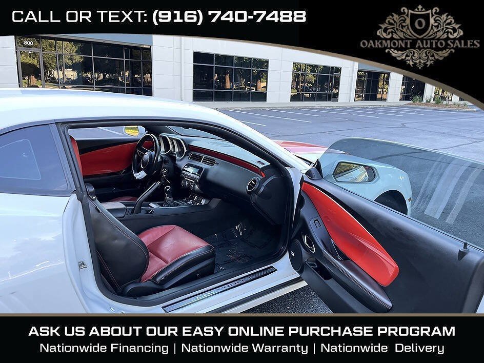Used 2010 Chevrolet Camaro SS w/ RS Package RWD image 11