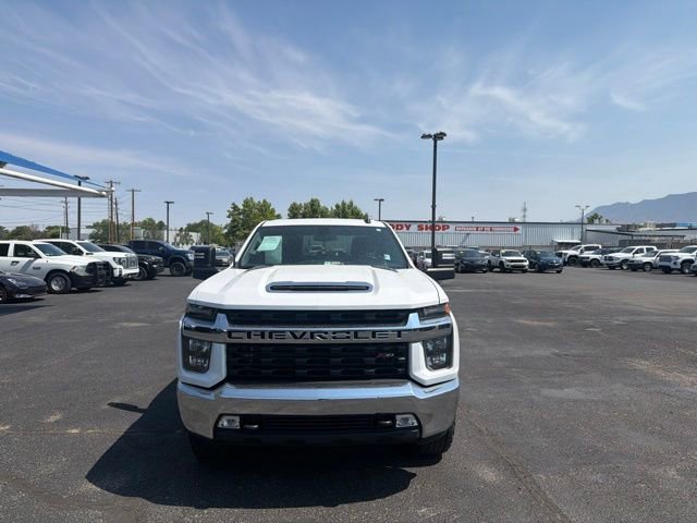 Used 2022 Chevrolet Silverado 2500 LT w/ Convenience Package AWD/4WD image 2