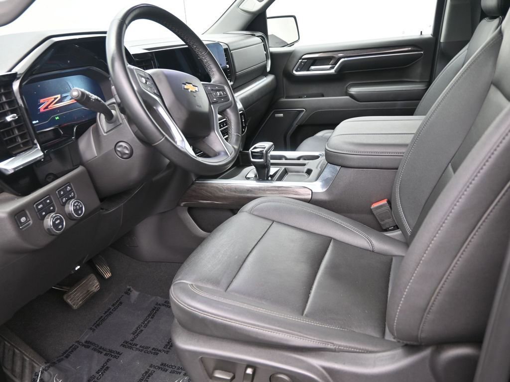 Used 2023 Chevrolet Silverado 1500 LTZ w/ Z71 Off-Road Package image 12