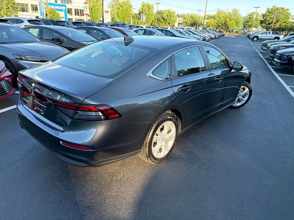 Used 2025 Honda Accord LX image 4