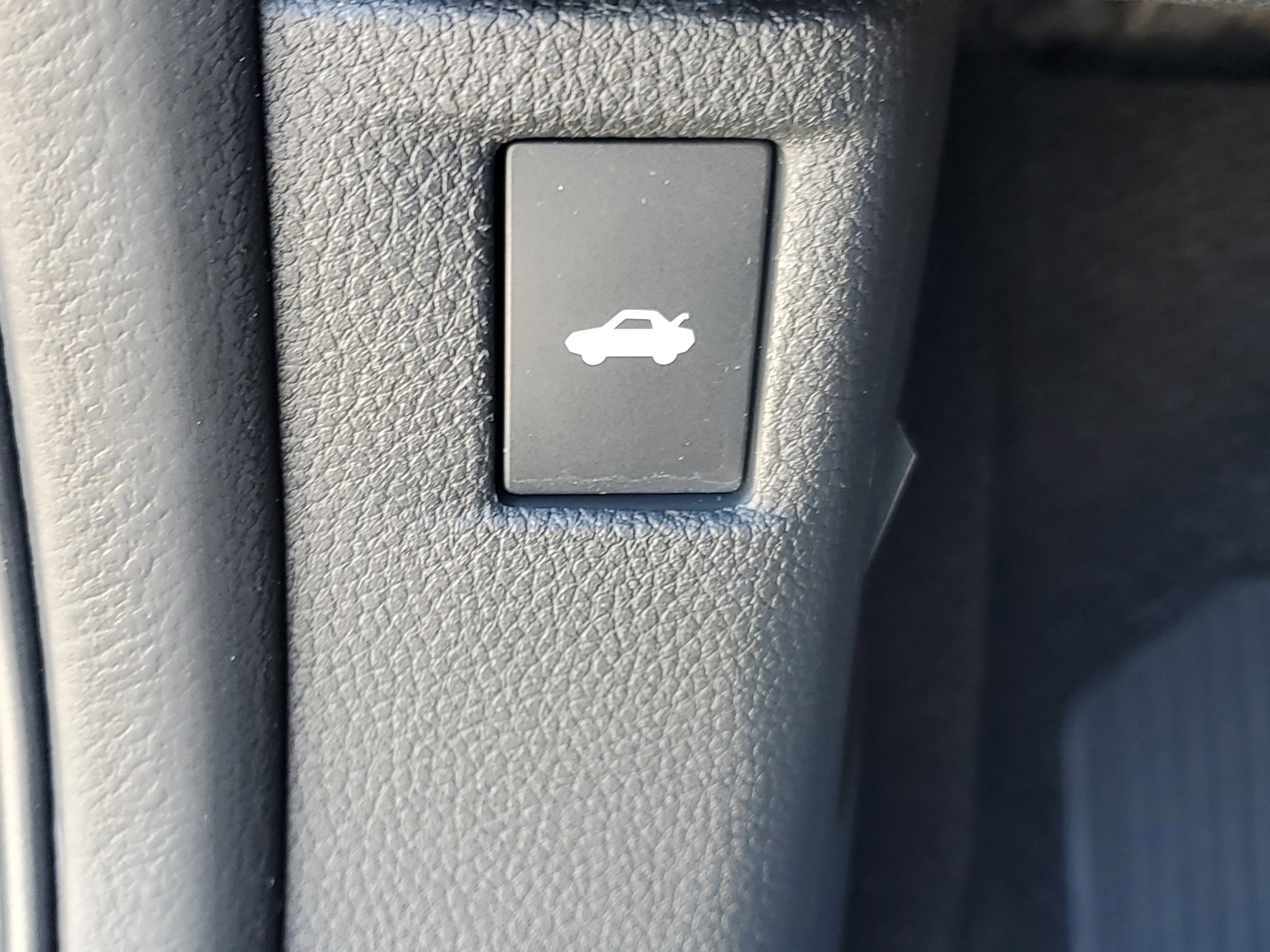 Used 2024 Honda Accord EX image 24