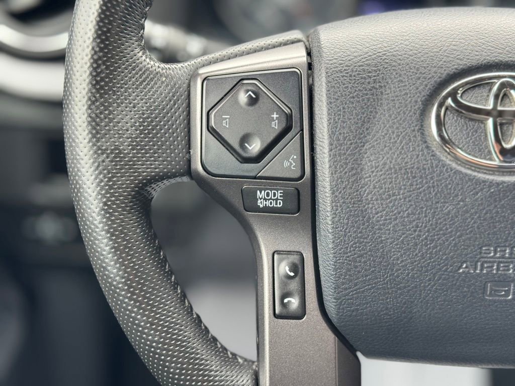 Used 2019 Toyota Tacoma TRD Off-Road image 32