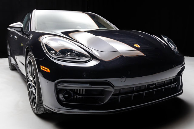 Used 2023 Porsche Panamera 4S Executive image 36