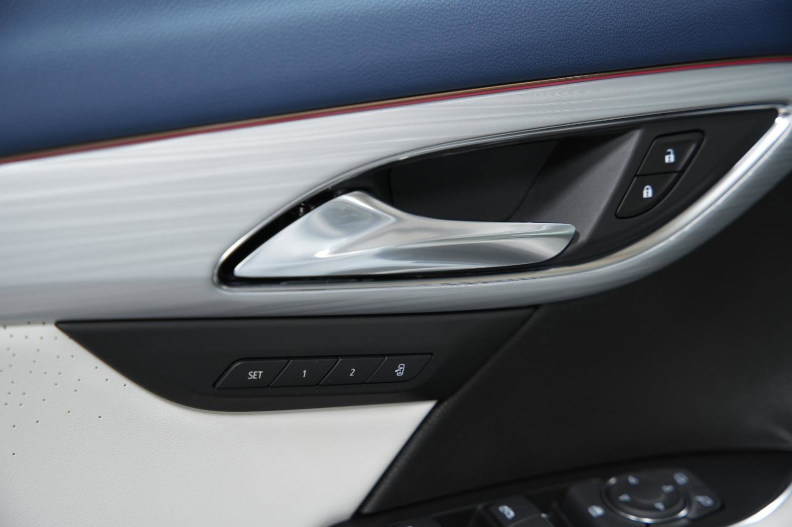 New 2026 Buick Envision Avenir image 25