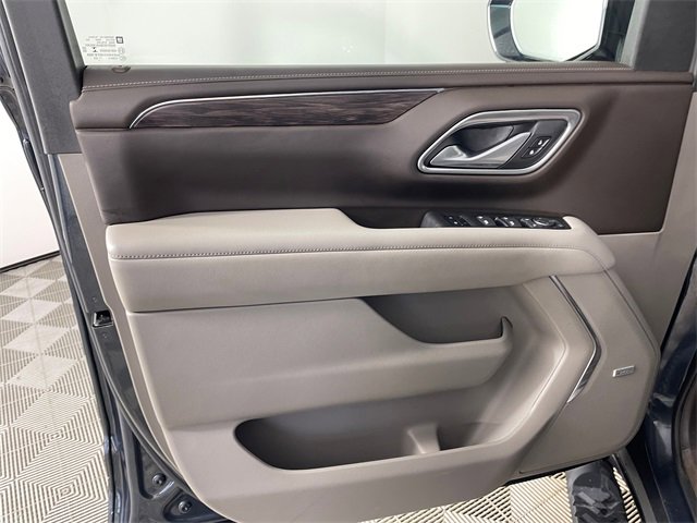 Used 2022 Chevrolet Tahoe Z71 w/ Luxury Package image 14