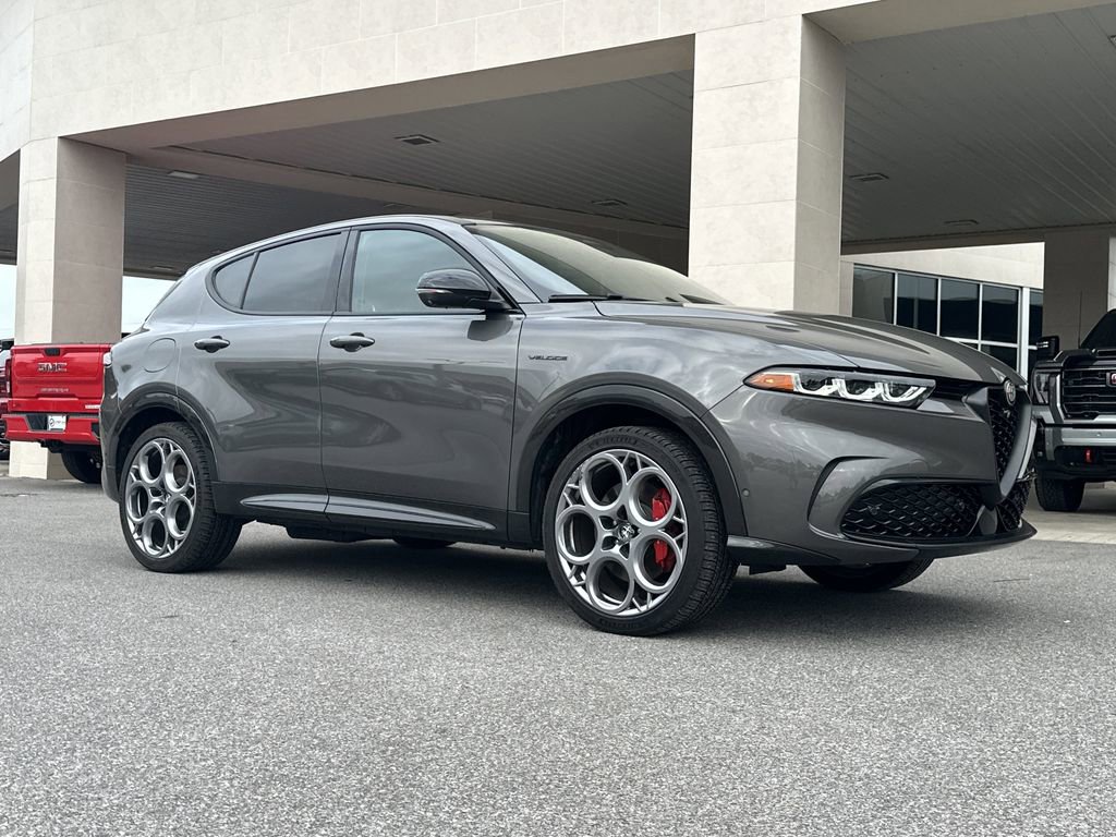 Used 2024 Alfa Romeo Tonale Veloce image 9