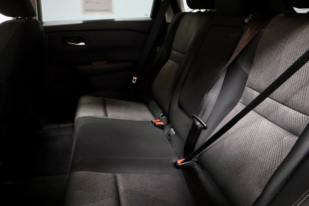 Certified 2024 Nissan Rogue SV image 23