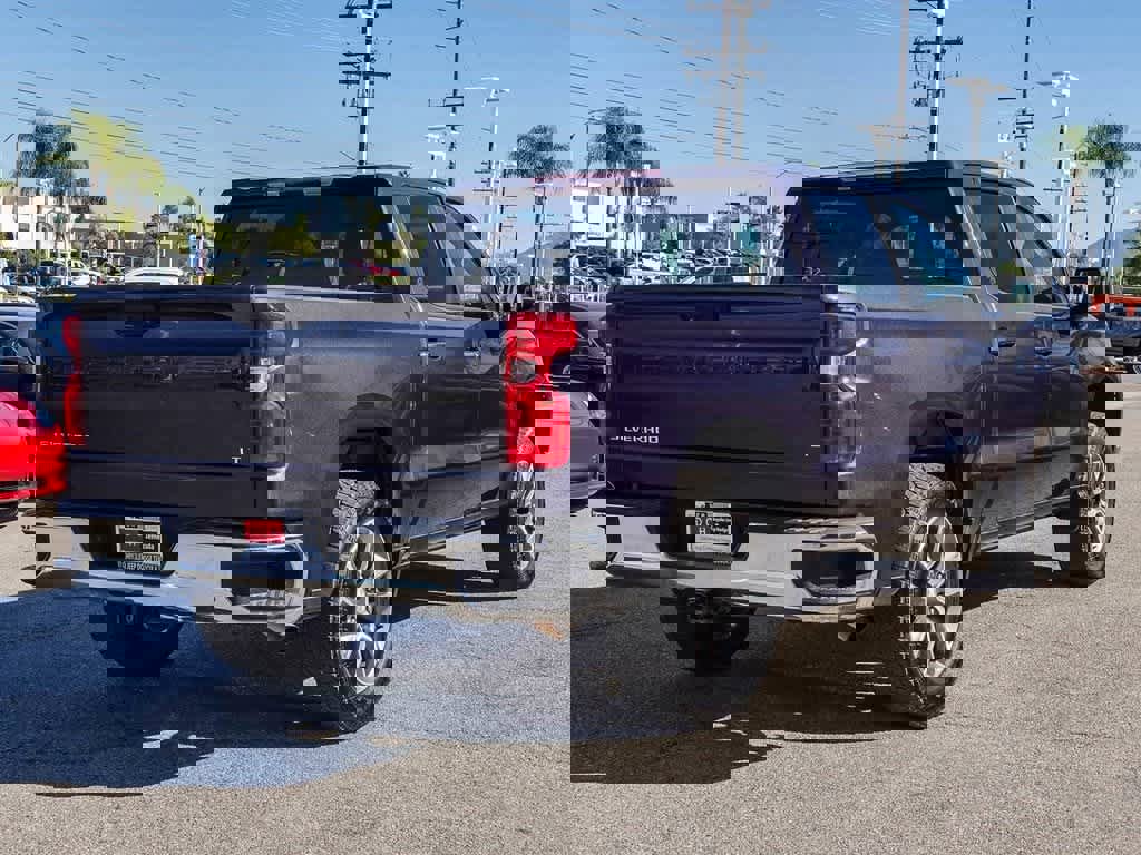 Used 2022 Chevrolet Silverado 1500 LT image 4