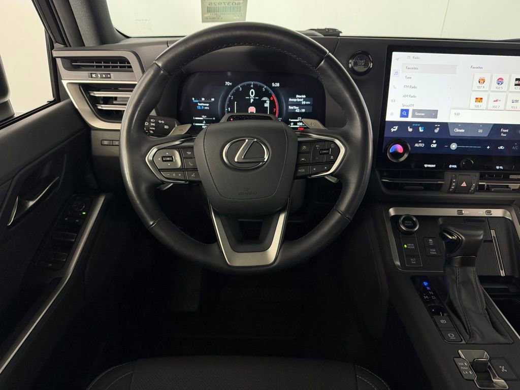 Used 2024 Lexus GX 550 w/ Cold Area Package image 13