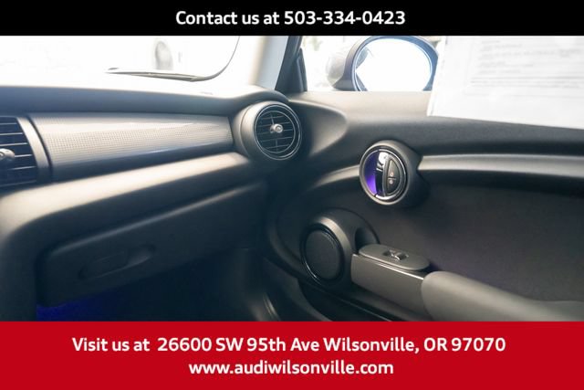Used 2020 MINI Cooper 2-Door Hardtop FWD image 10