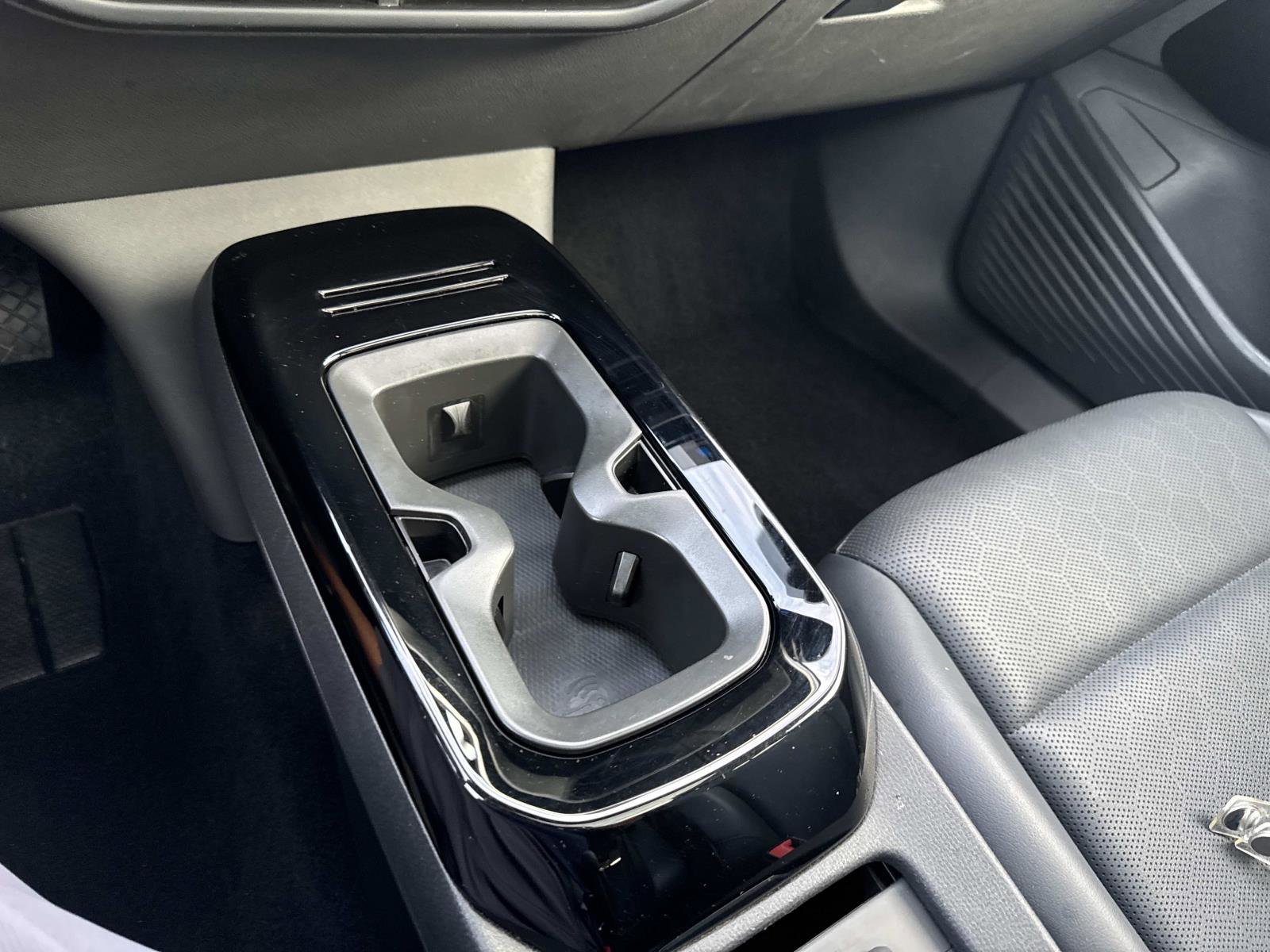 Certified 2022 Volkswagen ID.4 Pro S image 23