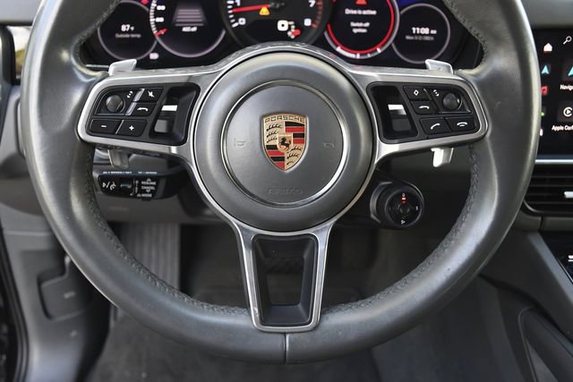 Used 2022 Porsche Cayenne Platinum Edition image 7