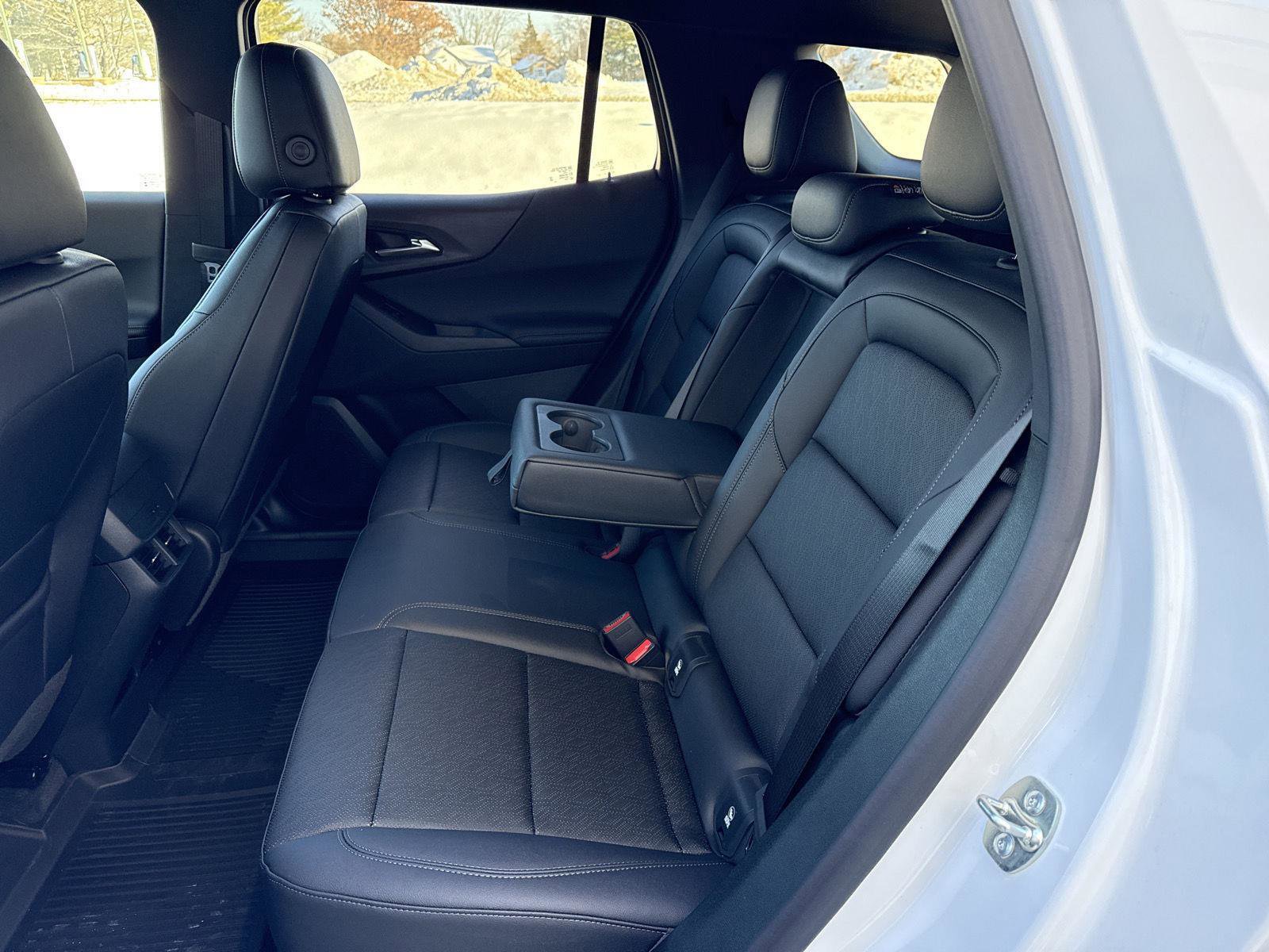 New 2026 Chevrolet Equinox LT w/ Convenience Package II image 11