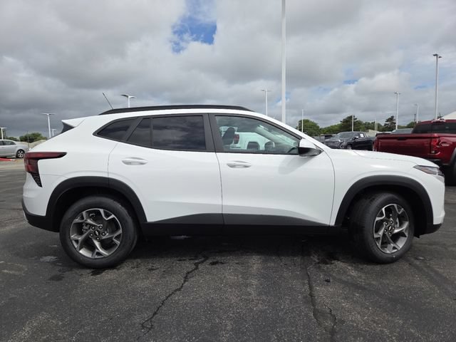 New 2026 Chevrolet Trax LT w/ LT Convenience Package FWD image 14