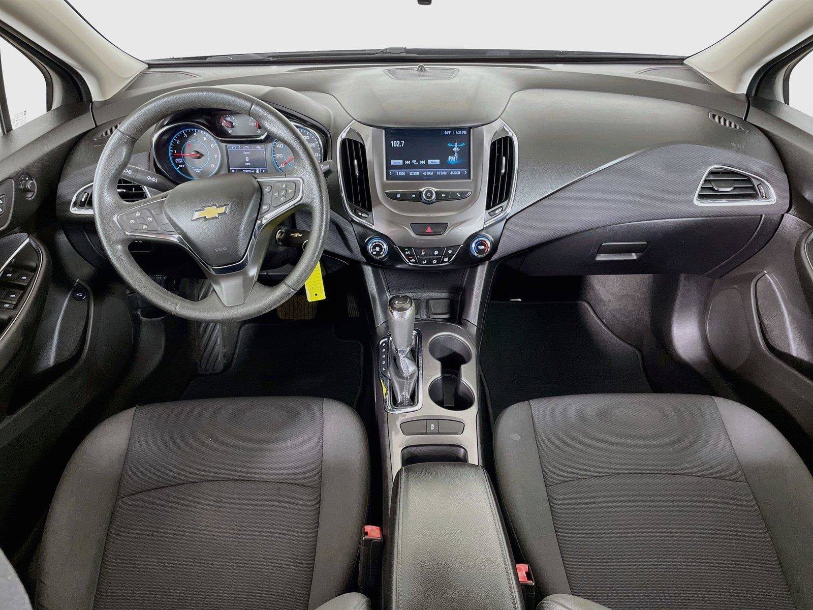 Used 2017 Chevrolet Cruze LT FWD image 28