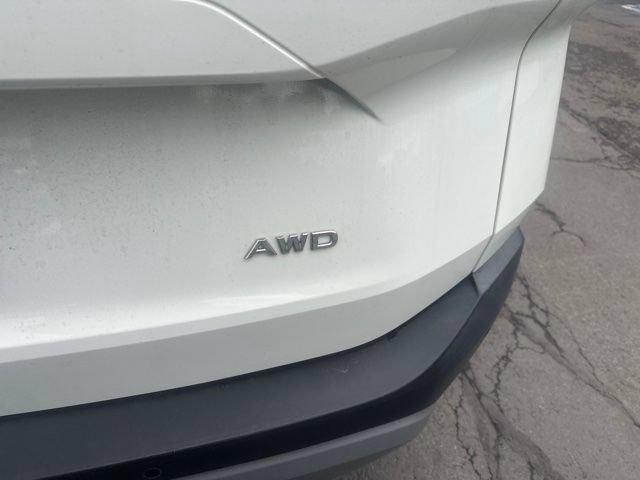 Used 2022 Nissan Rogue S AWD/4WD image 7