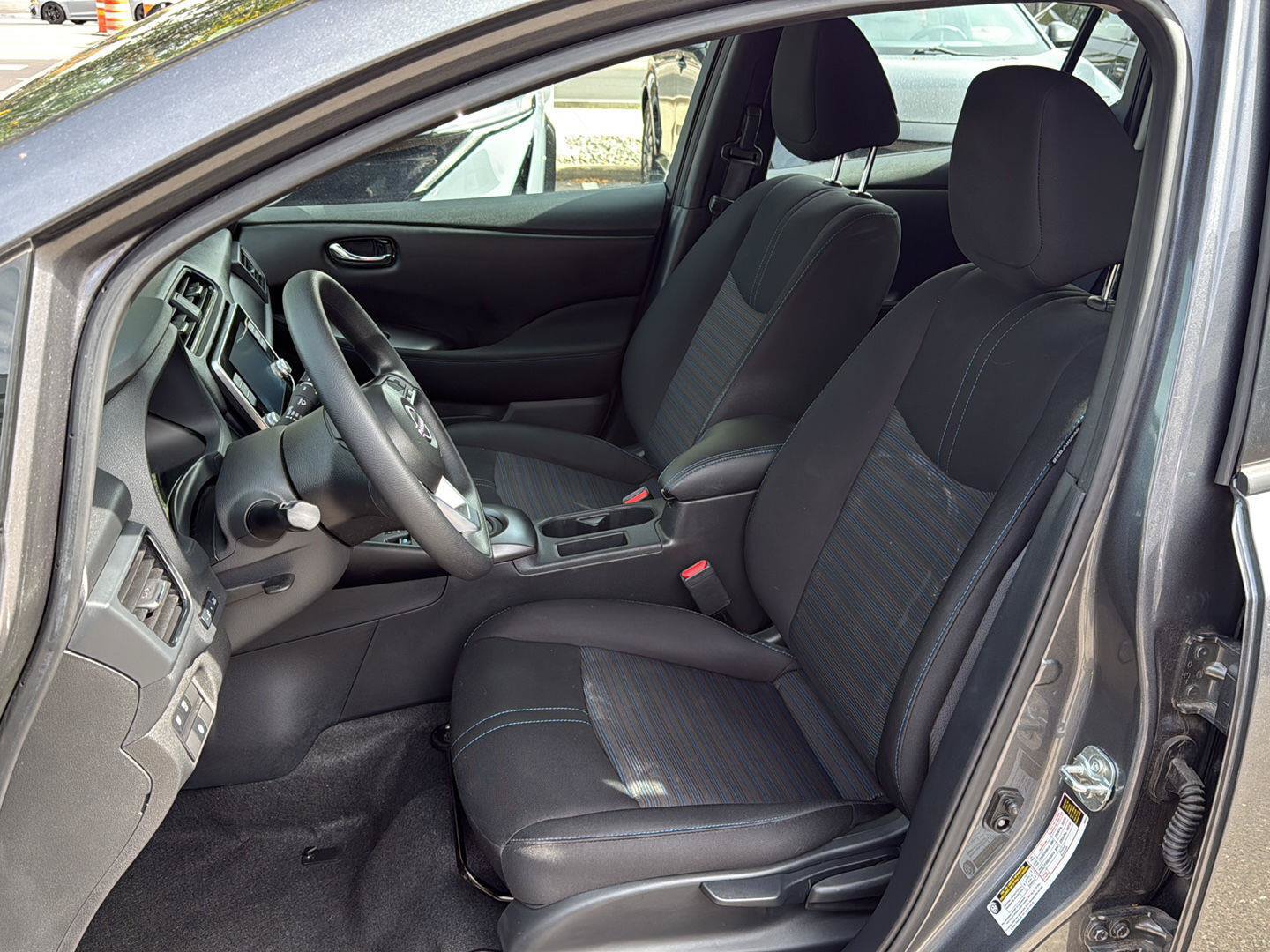 Certified 2025 Nissan Leaf S FWD image 13