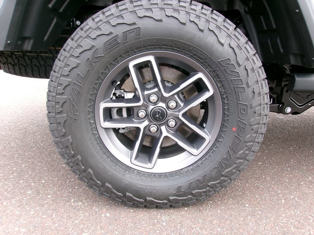 New 2026 Jeep Gladiator Mojave AWD/4WD image 13