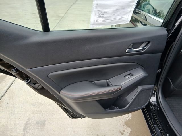 Used 2020 Nissan Altima 2.5 SR w/ Premium Package image 14