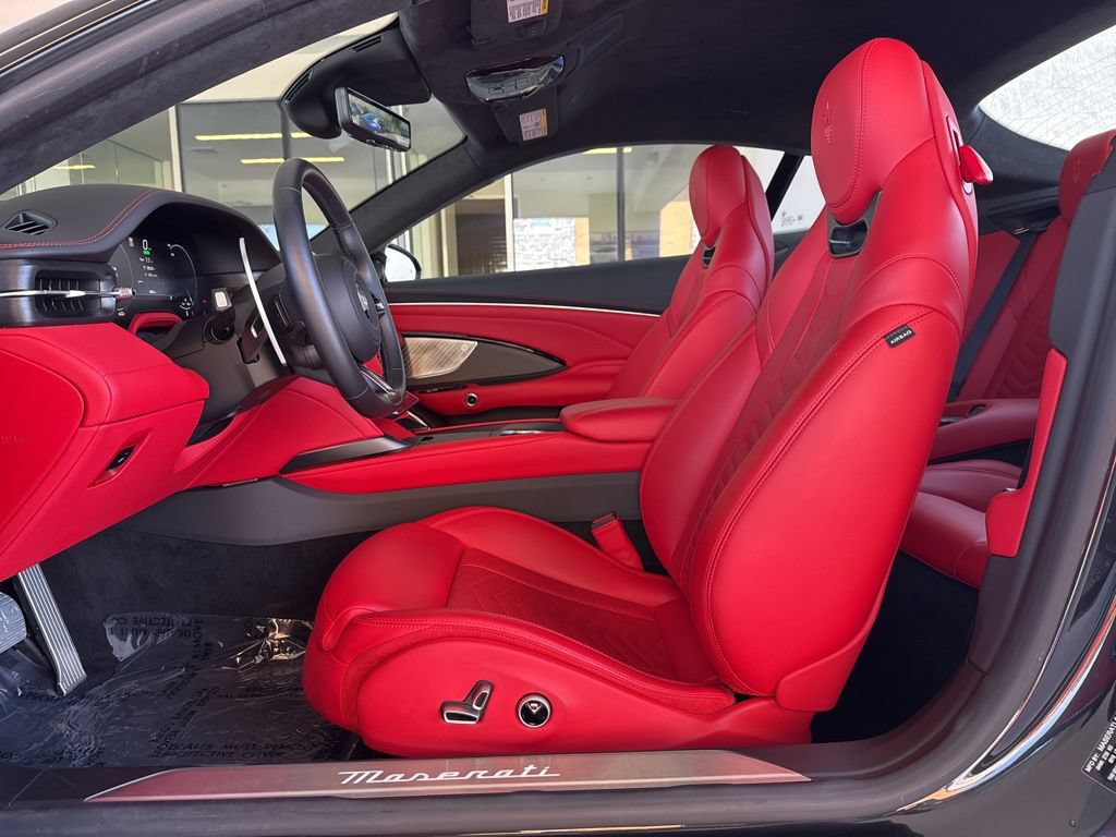Certified 2025 Maserati GranTurismo Folgore AWD/4WD image 17
