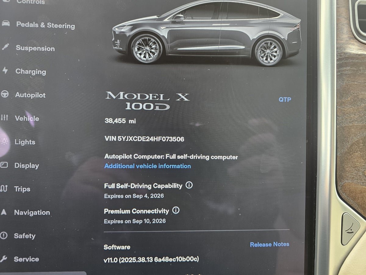 Used 2017 Tesla Model X 100D AWD/4WD image 18