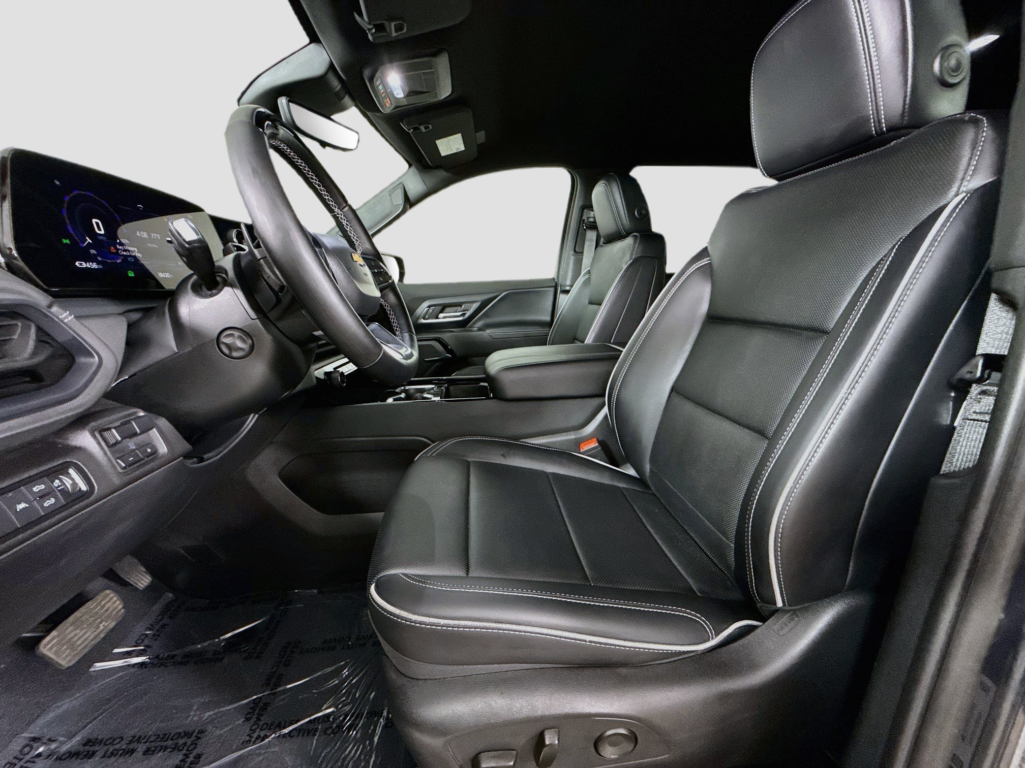 Used 2026 Chevrolet Silverado EV LT AWD/4WD image 23